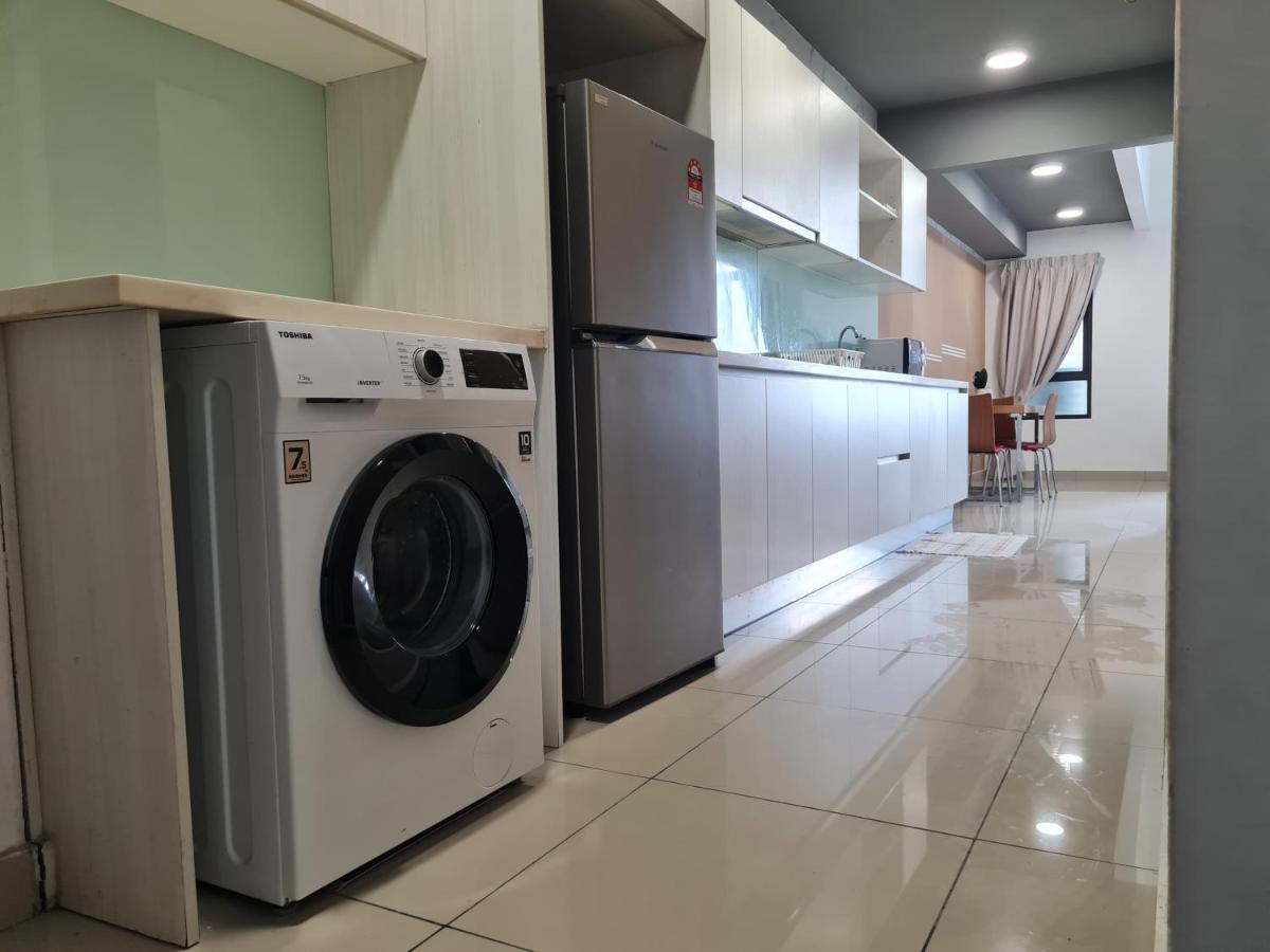 Solstice Service Apartment Cyberjaya Wifi Netflix Klia Room photo