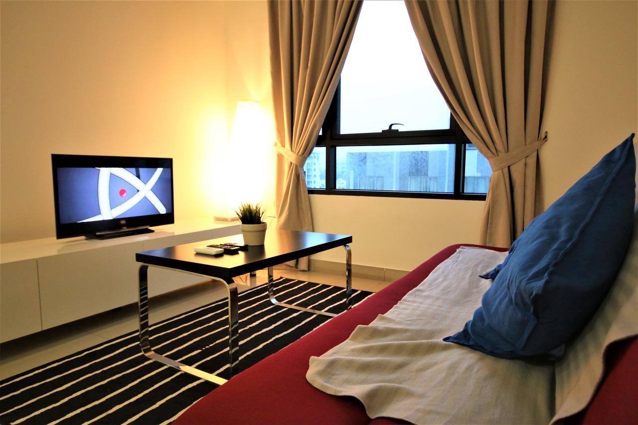 Solstice Service Apartment Cyberjaya Wifi Netflix Klia Exterior photo