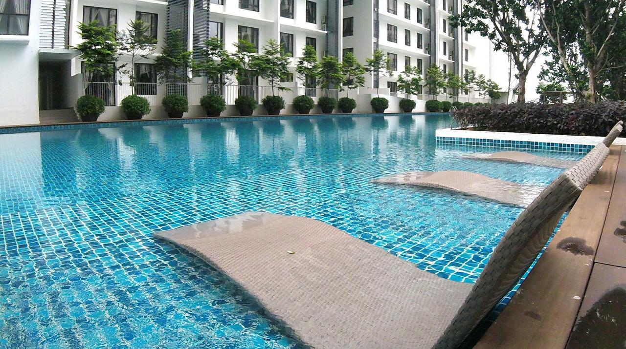 Solstice Service Apartment Cyberjaya Wifi Netflix Klia Exterior photo